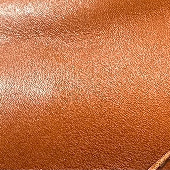 Louis Vuitton Leather Vintage Sneaker/ Shoe - Picture 12 of 16